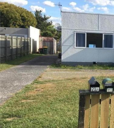 5 Beds Including 3 Double Beds Plus 1 Double Or 2 Single Sofa Beds House At 22B Pererika St Rotorua Exterior photo