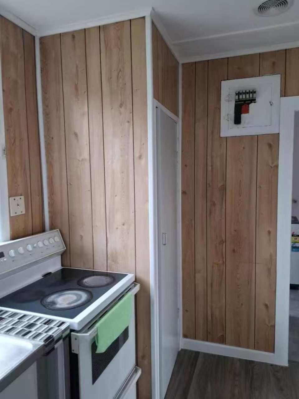 5 Beds Including 3 Double Beds Plus 1 Double Or 2 Single Sofa Beds House At 22B Pererika St Rotorua Exterior photo